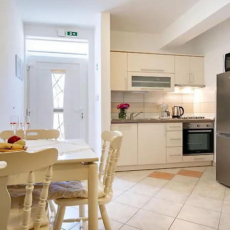 Apartment Mistral