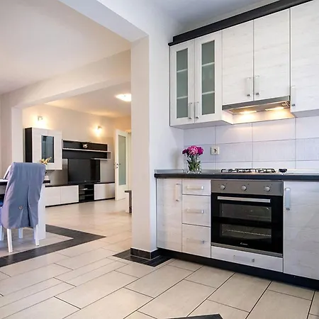 Apartment Mistral Lopar