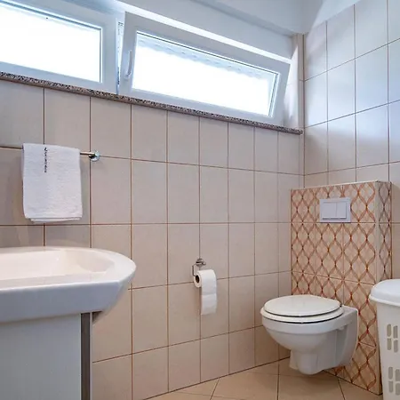Mistral Apartment Lopar