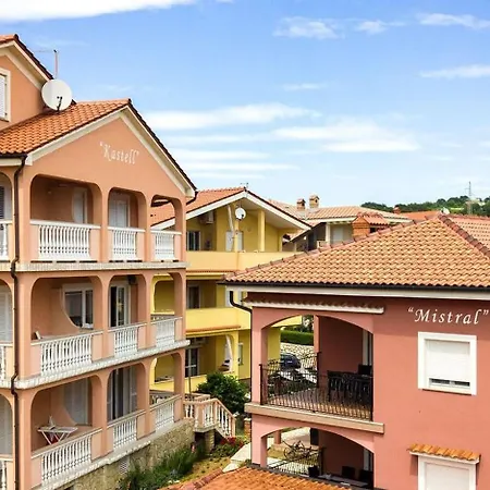 Mistral * Lopar